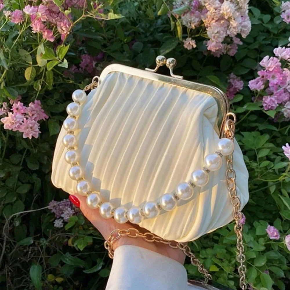 Purse - Picture 1 of 4